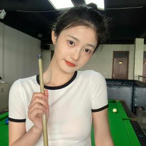 伦敦沙滩裸妆2024年春季
